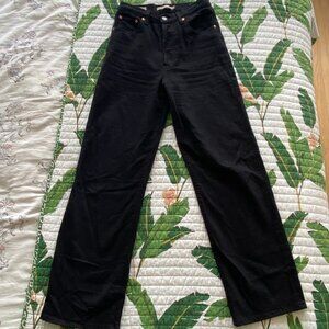 Levi's Ribcage Straight Ankle Jeans